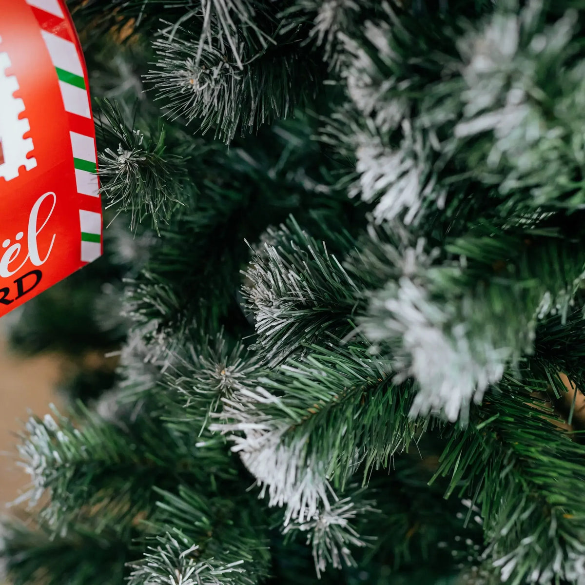 220 cm mākslīgā Ziemassvētku eglīte „Jodła Alfa”