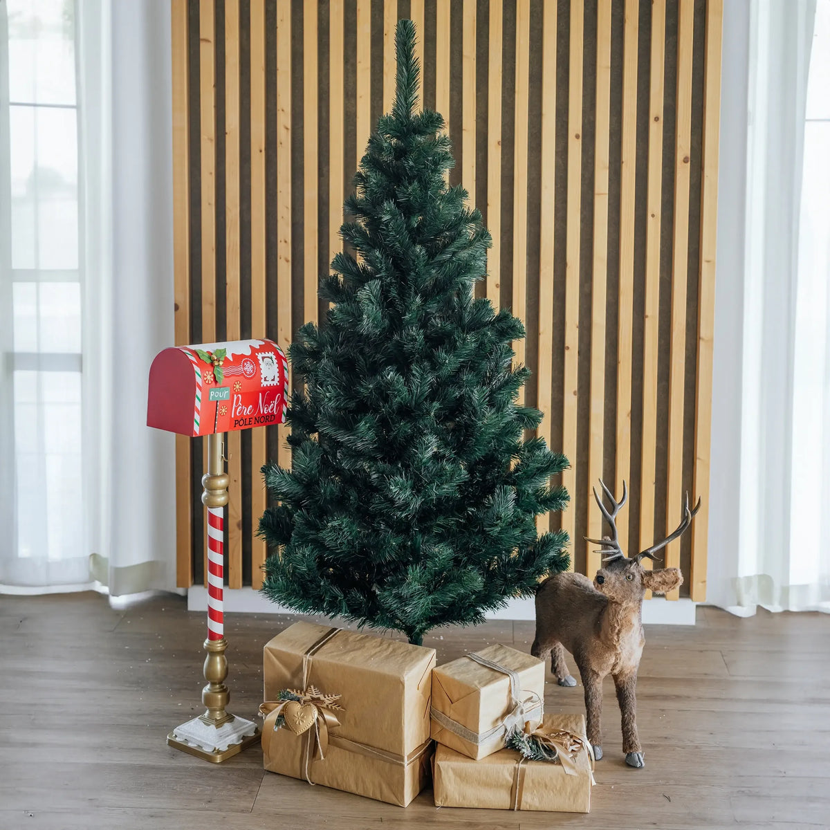 180 cm mākslīgā Ziemassvētku eglīte “Baltica Pine”