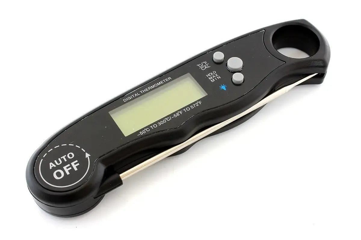 Elektroninis maisto termometras su sulankstomu zondu, tiksliam temperatūros matavimui virtuvėje, patogus naudoti ir lengvai valomas.