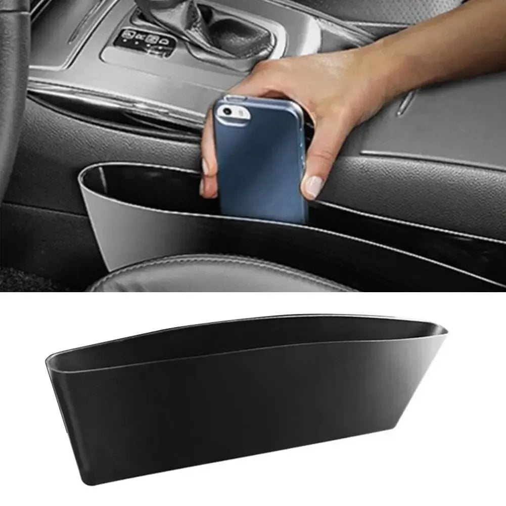 Plastikinė automobilio sėdynės kišenė, daugiafunkcinė daiktų gaudyklė, pritvirtinama prie automobilio sėdynės.