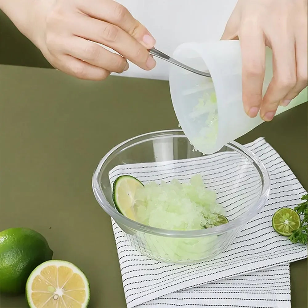 Šerbeto gaminimo puodelis Slushy, 150 ml, plastikinis su rankena, ryškiai žalias, patogus naudoti namuose ar lauke
