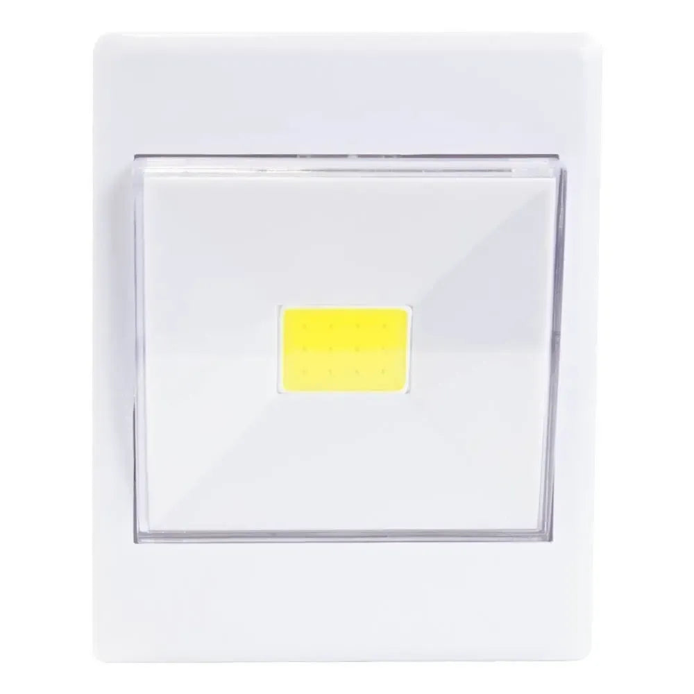 Belaidis 3W COB LED šviestuvas su magnetais, kompaktiškas ir efektyvus apšvietimo sprendimas su magnetinėmis tvirtinimo galimybėmis