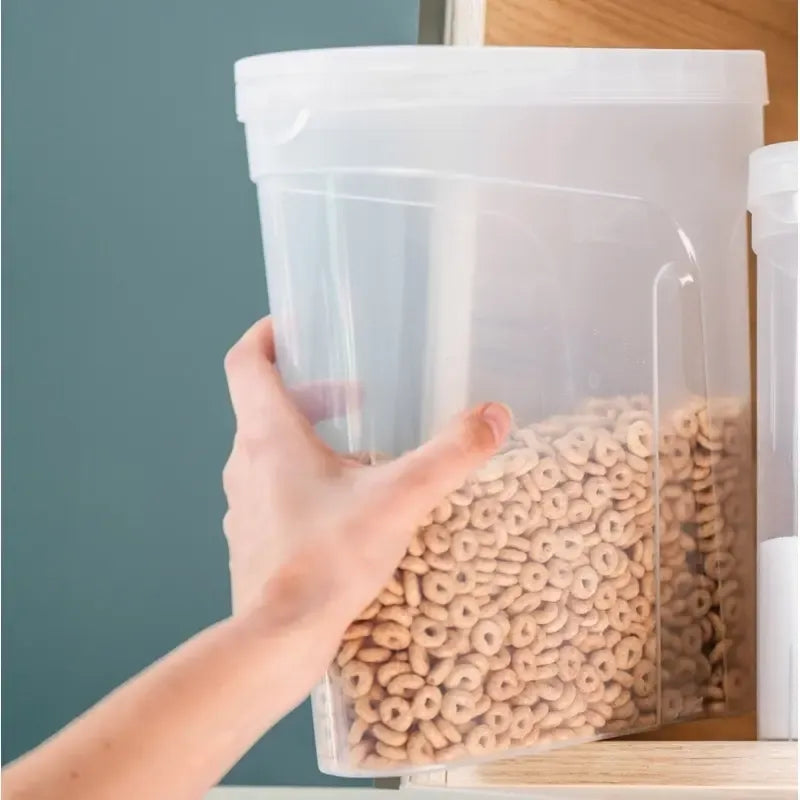 Birių produktų indas 4L su dozatoriumi sausų produktų laikymui, plastikinis, patogus ir sandarus maisto laikymas