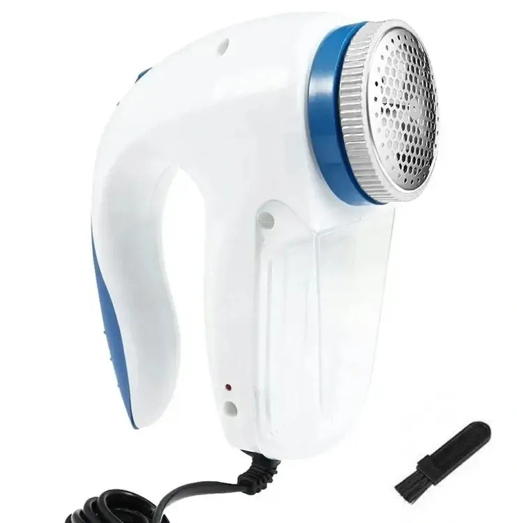 Elektrinis puku rinkiklis su rankena ir įjungimo mygtuku, skirtas pūkų ir nešvarumų pašalinimui iš audinių.