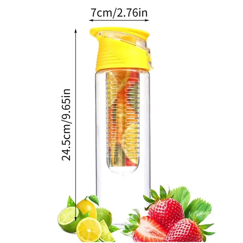 Rožinė 700 ml sportinė gertuvė su vaisių įdėklu, su papildomu skyriumi, patogi ir stilinga vandens talpykla sportui.