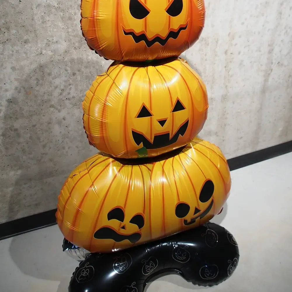 Helovino dekoracija moliūgas Pumpkin, 110 cm, dekoratyvinis moliūgas su oranžiniu apvalkalu ir iškilusiomis akimis.