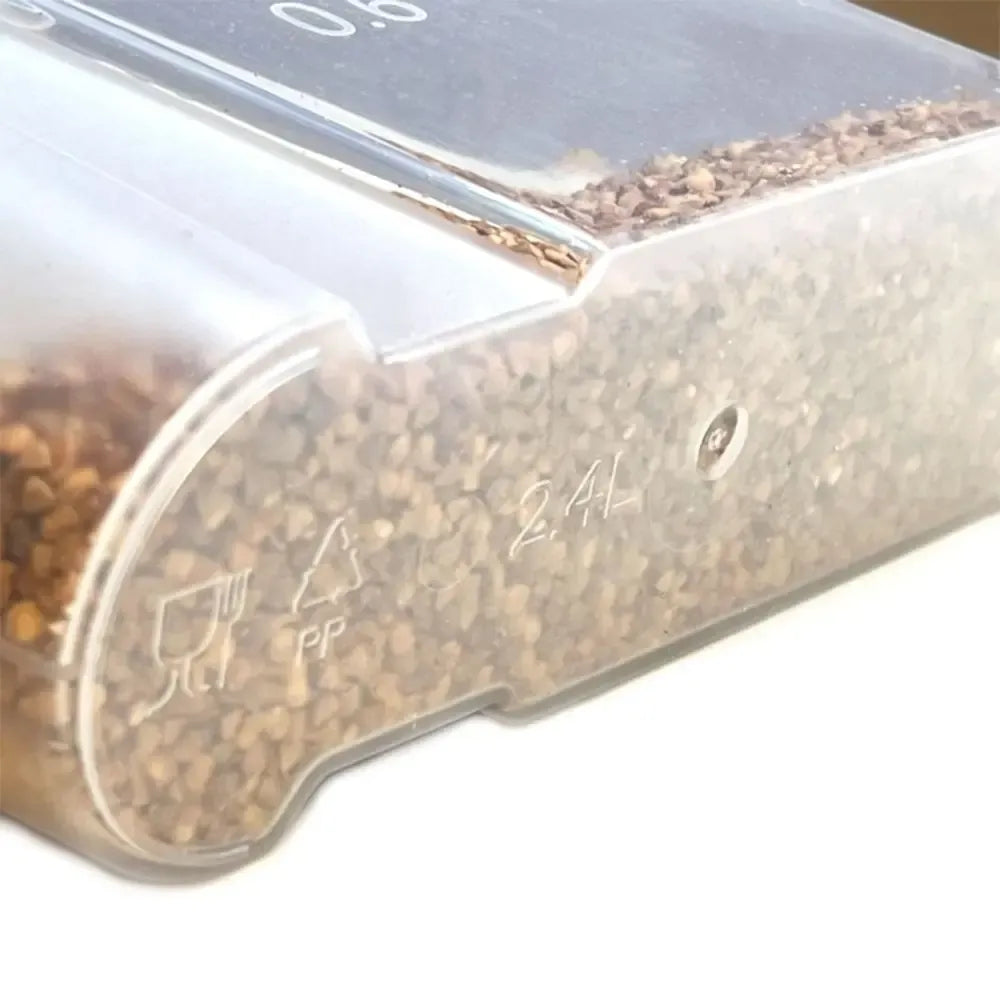 Indeliai biriems produktams, 3 vnt., plastikiniai, skirti saugiai laikyti ir matuoti smulkius maisto produktus.