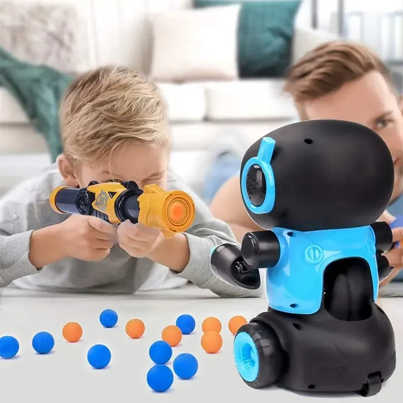 Interaktyvus šaudymo žaidimas „Robotų mūšis“ su robotų figūrų ir valdymo pultų vaizdas lietuviškai.