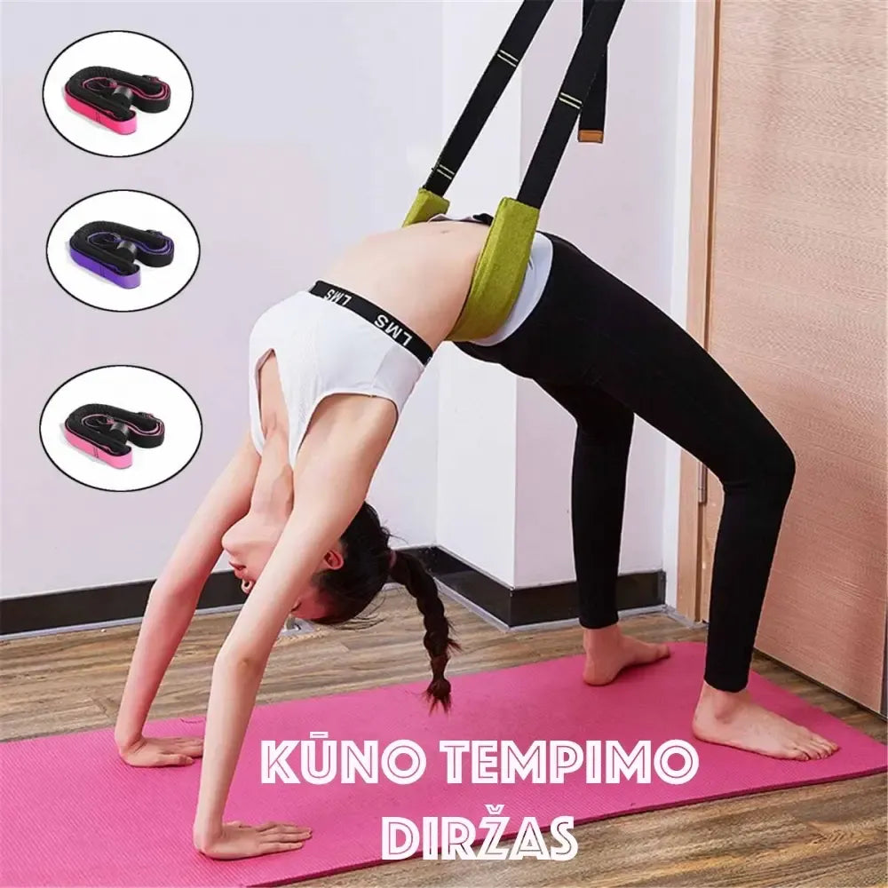 Jogos kūno tempimo diržas su durų inkaru, lankstumui gerinti, parodytas naudojant namų treniruotėse.