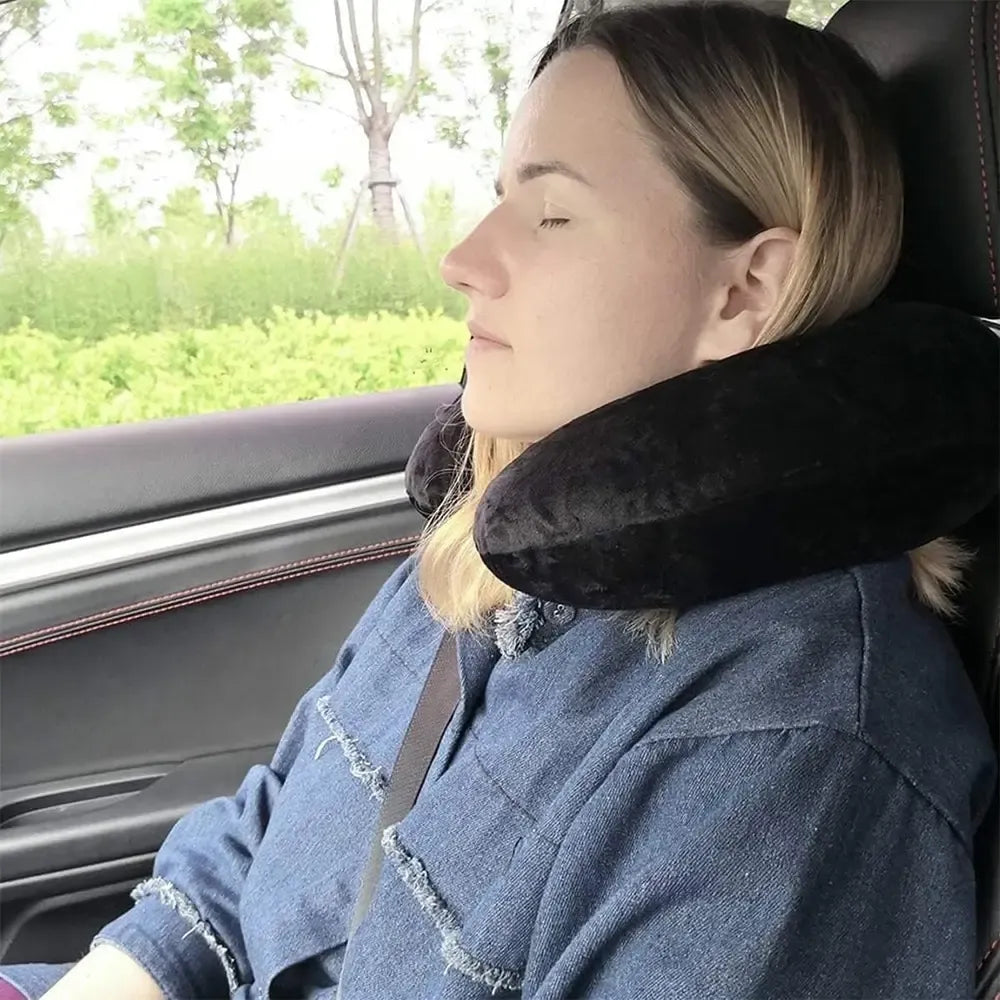 Automobilio kelioninė pagalvė Penguin, minkšta ir patogi, skirta patogiam sėdėjimui auto kelionėse.