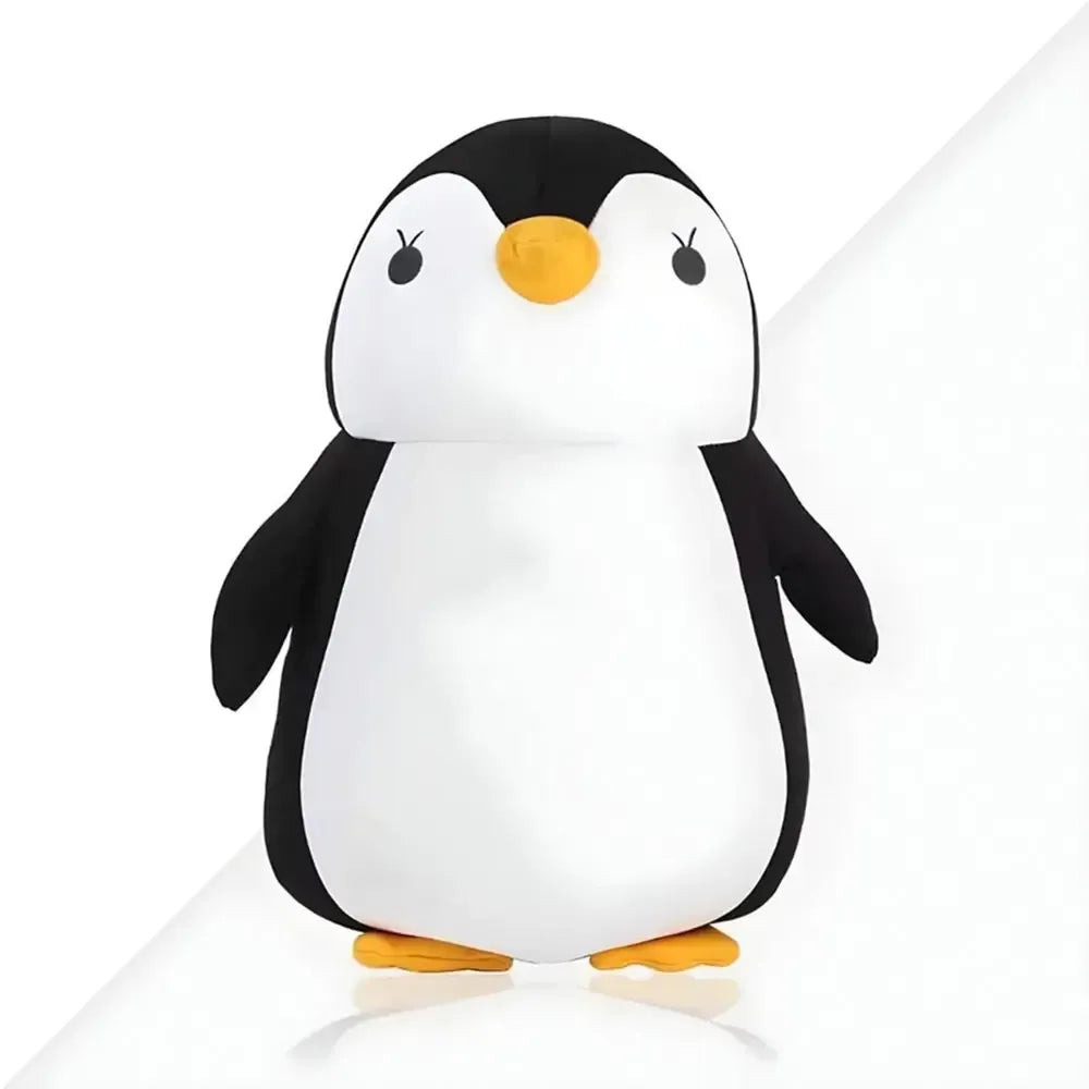 Komfortiška kelioninė automobilio pagalvė Penguin, balta su juodais plunksnos raštais, skirta patogiai sėdėjimo patirčiai.
