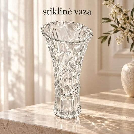 Aukšta krištolo spindesys stiklinė vaza su elegantišku dizainu, skirta gėlėms ar kaip dekoratyvinis elementas.