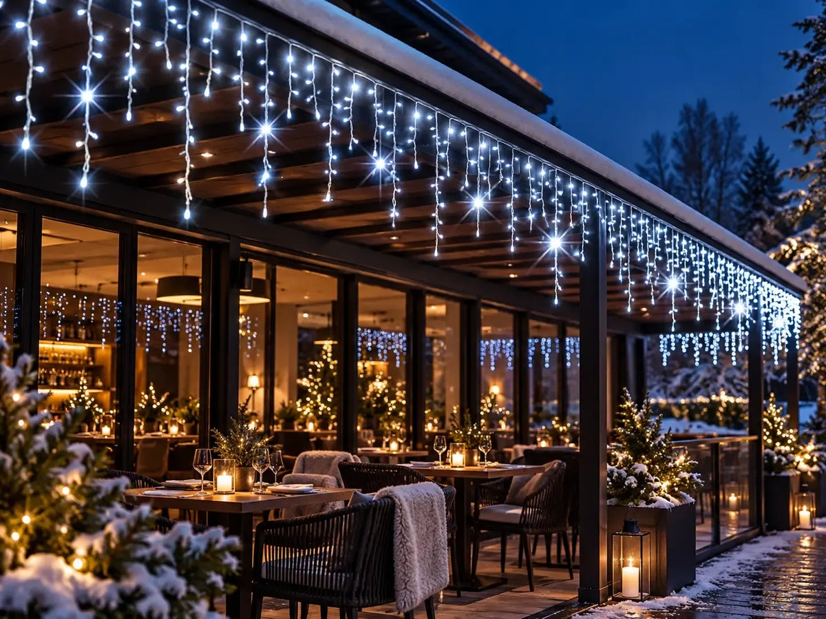 LED girlianda „Varvekliai“ su 300 LED lempučių, 12 m, šaltai balta šviesa su blyksniais