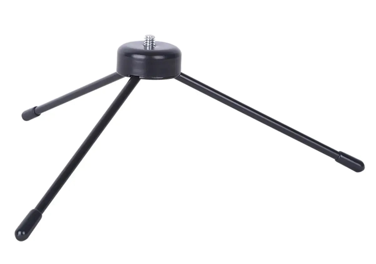 LED žiedinė lempa su trikoju, naudinga turinio kūrimui ir fotografijai, šviesos reguliavimas ir stabilus pagrindas.