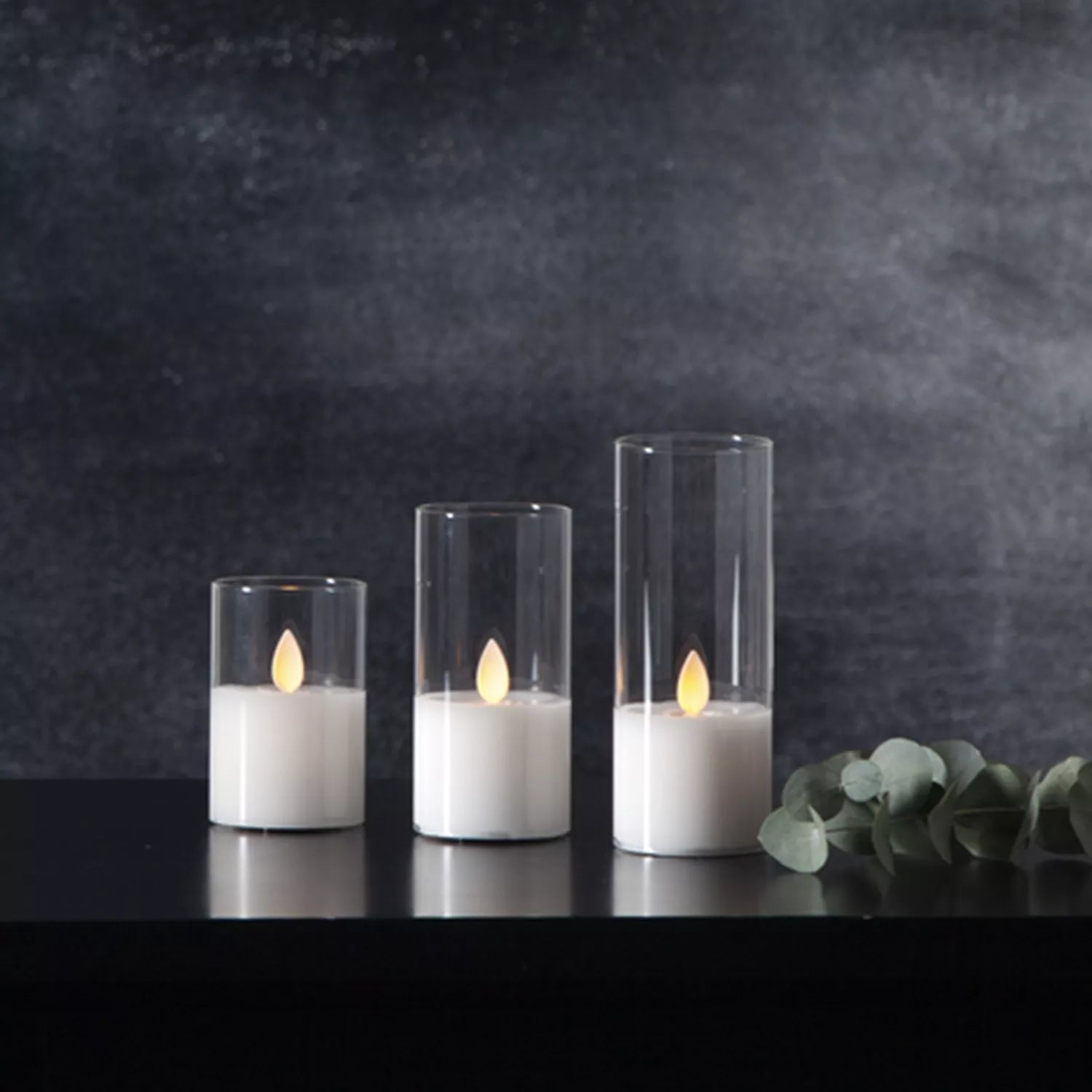 LED žvakė su tikro stiklo gaubtu, 12,5 cm
