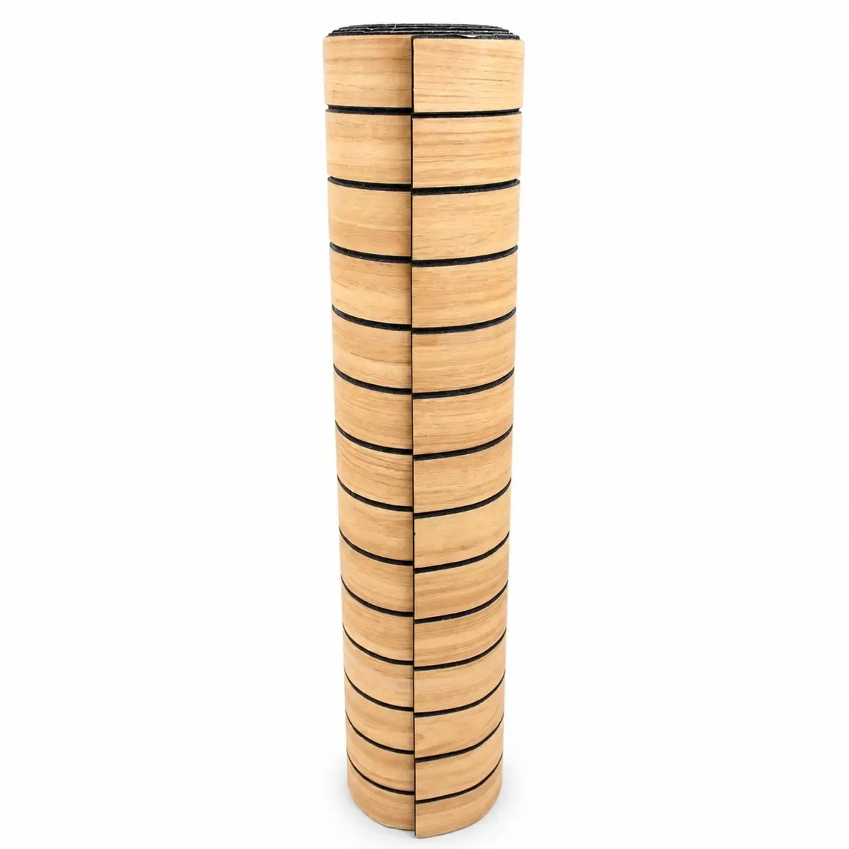 Lipni dekoratyvinė sienų danga su medžio imitacija, 60 × 300 cm, tinka interjero apdailai, natūralaus medžio išvaizda.