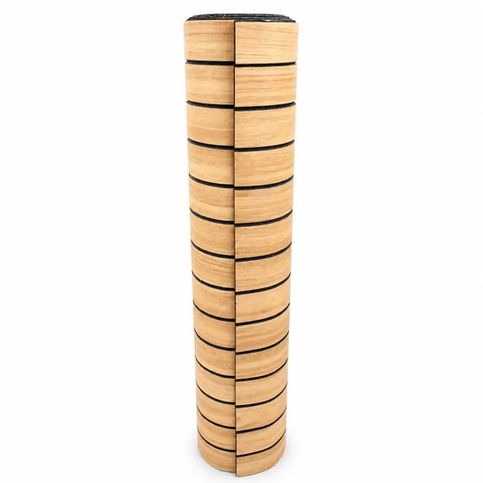 Lipni dekoratyvinė sienų danga su medžio imitacija, 60 × 300 cm, tinka interjero apdailai, natūralaus medžio išvaizda.