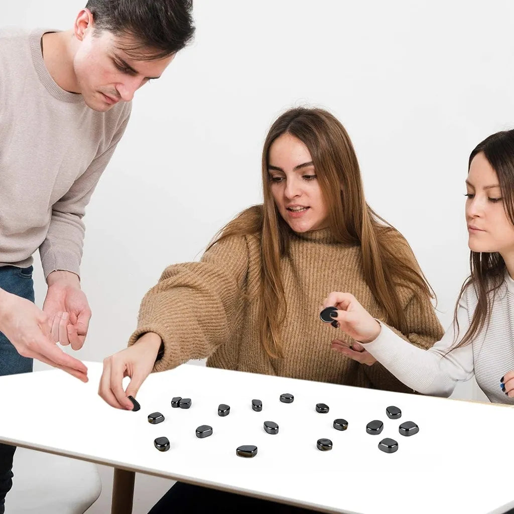 Magnetinis strateginis žaidimas „Magnetism“