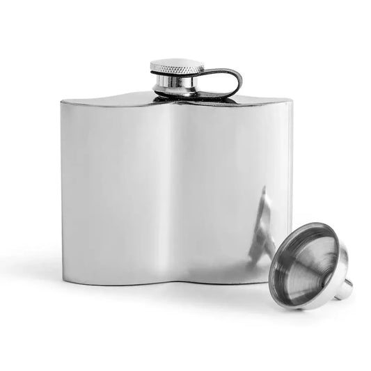 Stilinga 150 ml nerūdijančio plieno gertuvė su matiniu paviršiumi, patvari ir patogi naudoti kasdienėms kelionėms.