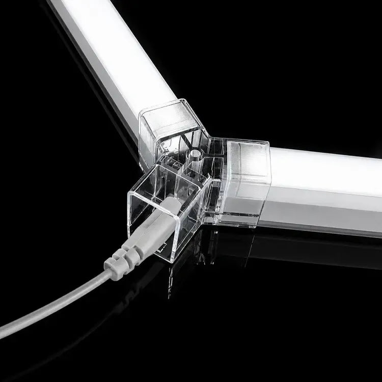 Modulinis lubinis LED šviestuvas Hexagon, baltos spalvos su šešiakampio formos dizainu, modernus ir šviesus apšvietimas.