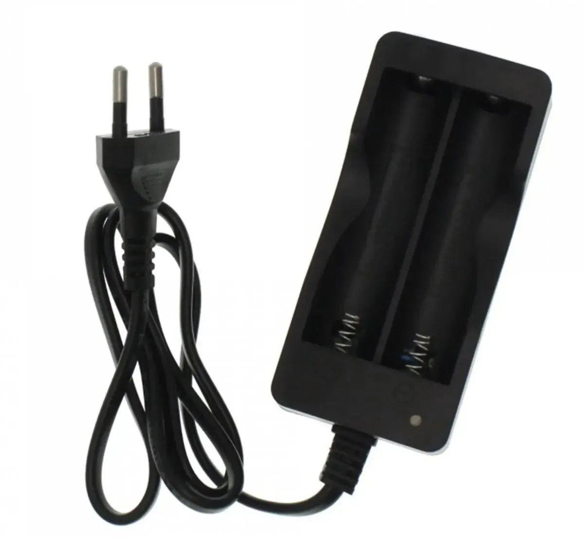 Automatinis įkroviklis su 2x 18650 akumuliatoriais, kompaktiškas ir patogus naudoti, tinkamas įvairiems elektronikos prietaisams.