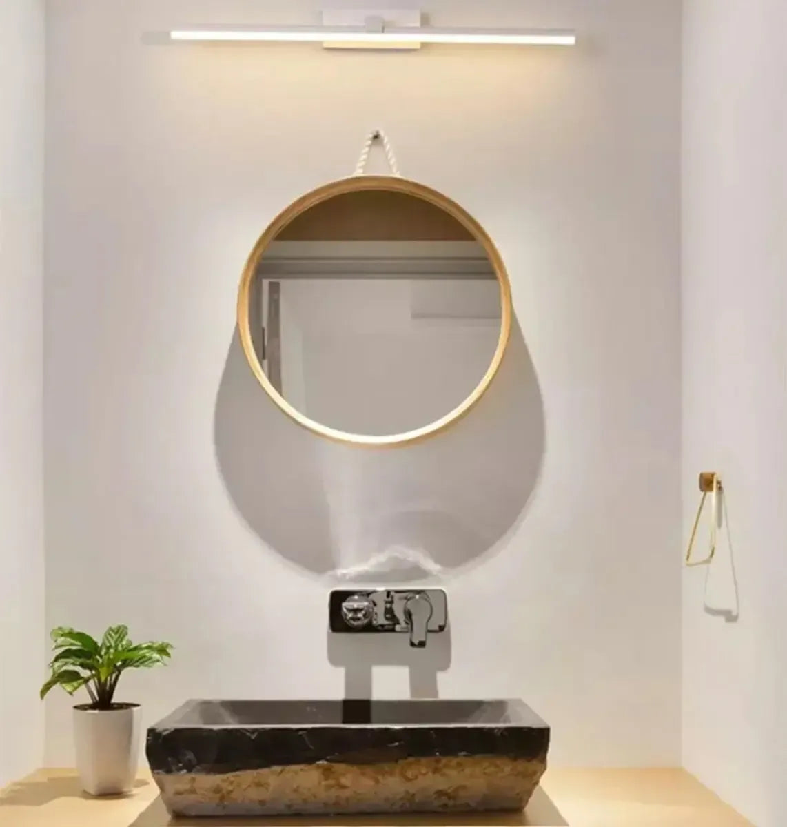 Baltas LED sieninis šviestuvas virš veidrodžio, 60 cm ilgio, modernus apšvietimas vonios kambariui arba miegamajam