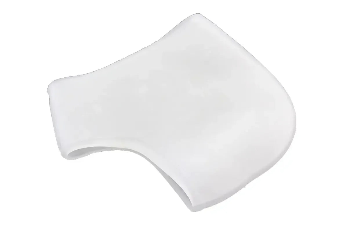 Silikoninis čiurnos įtvaras, skirtas pėdos stabilizavimui ir apsaugai, patogiai priglunda prie kojos.