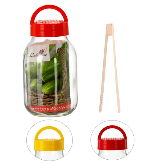 Stiklainis 3L su plastikos dangteliu ir žnyplėmis, naudojamas konservavimui ir rauginimui, aiškiai matomas vaizde.