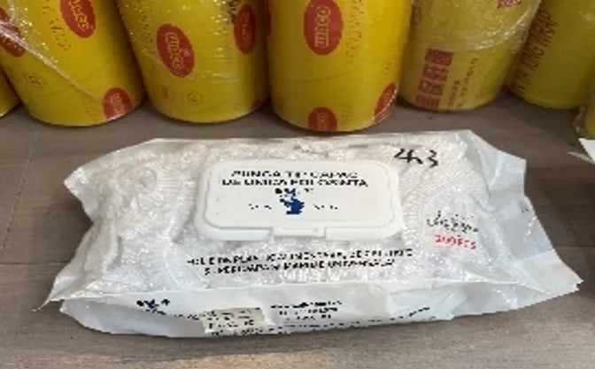 Tamprūs maisto uždengimo dangteliai su elastine juosta