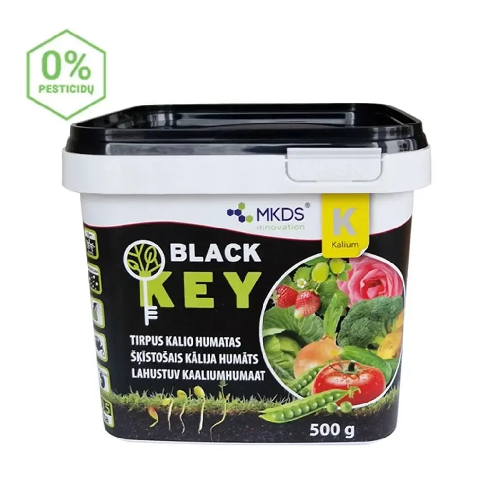 Tirpios kalio humato trąšos BLACK KEY, 500 g, matomas juodas granulių pavidalu, skirtos augalų tręšimui.