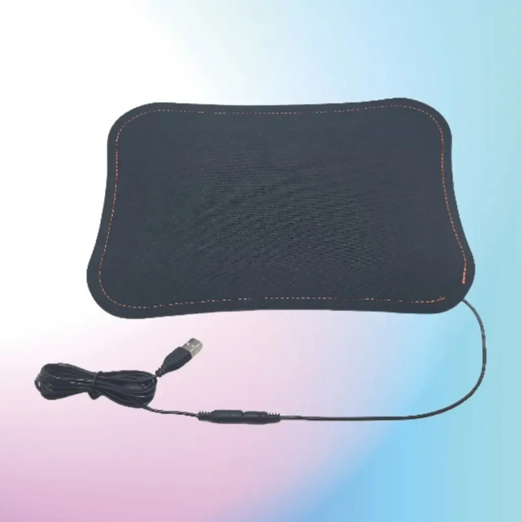 USB šildomas kilimėlis WarmPAD 30 x 20 cm, minkštas ir šiltas, skirtas jaukiai jaustis darbo ar namų aplinkoje.